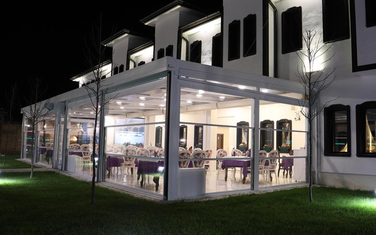 גוסטיבר Hotel Vila Zana מראה חיצוני תמונה